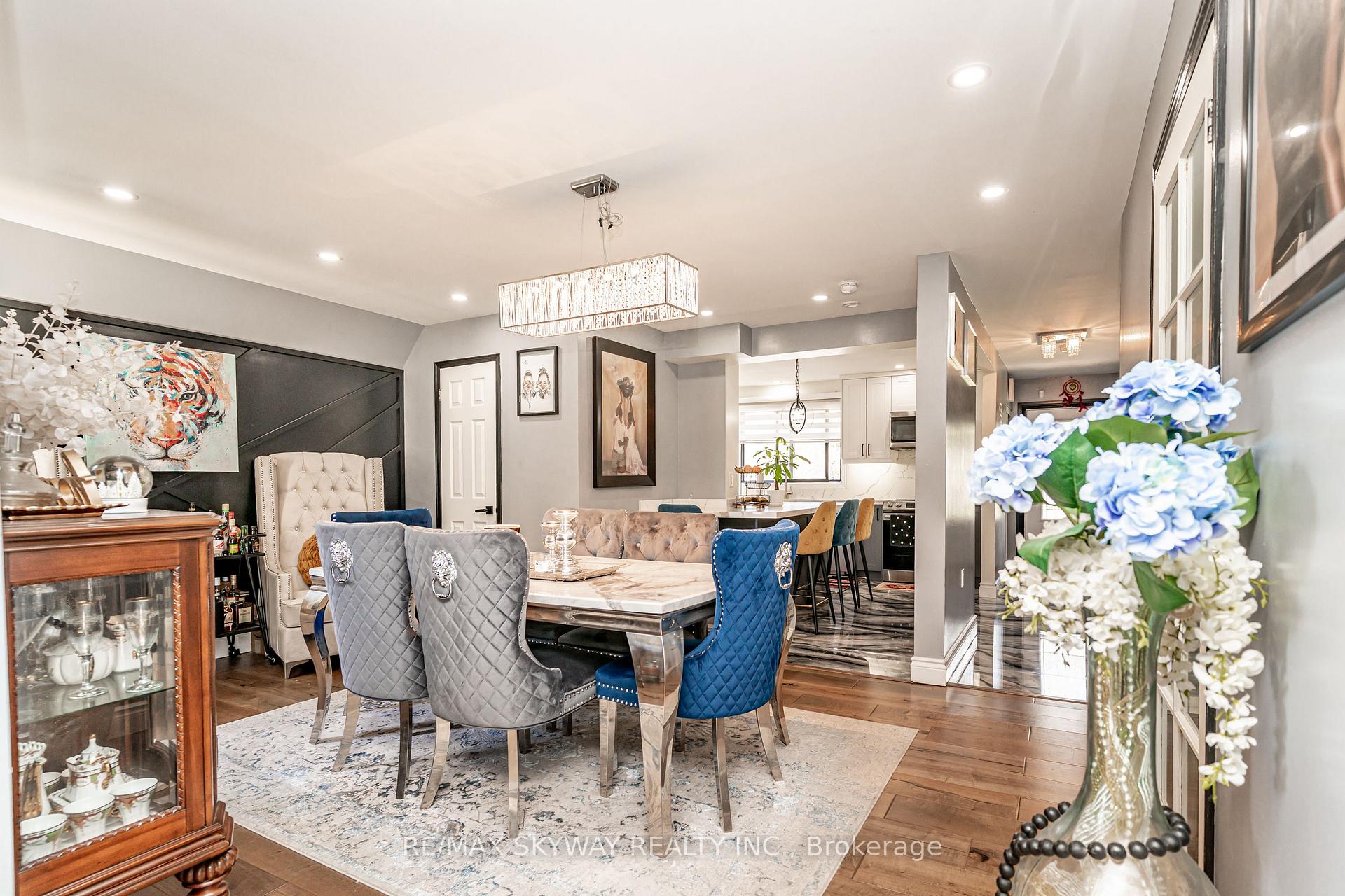 Photo 12 of 52 Charters Road, Brampton, Brampton North — HOMEH