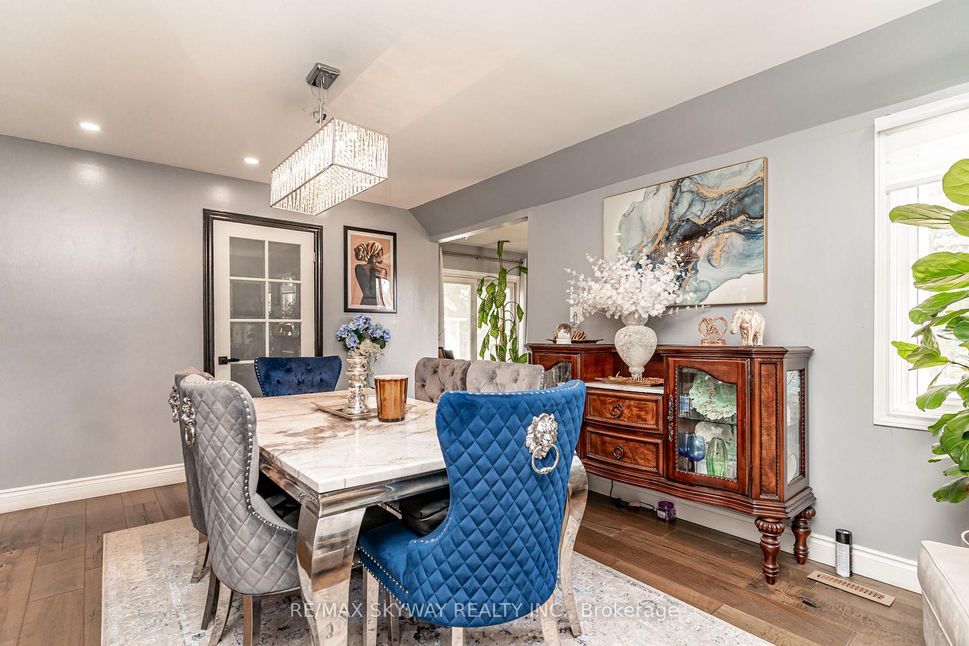 Photo 13 of 52 Charters Road, Brampton, Brampton North — HOMEH