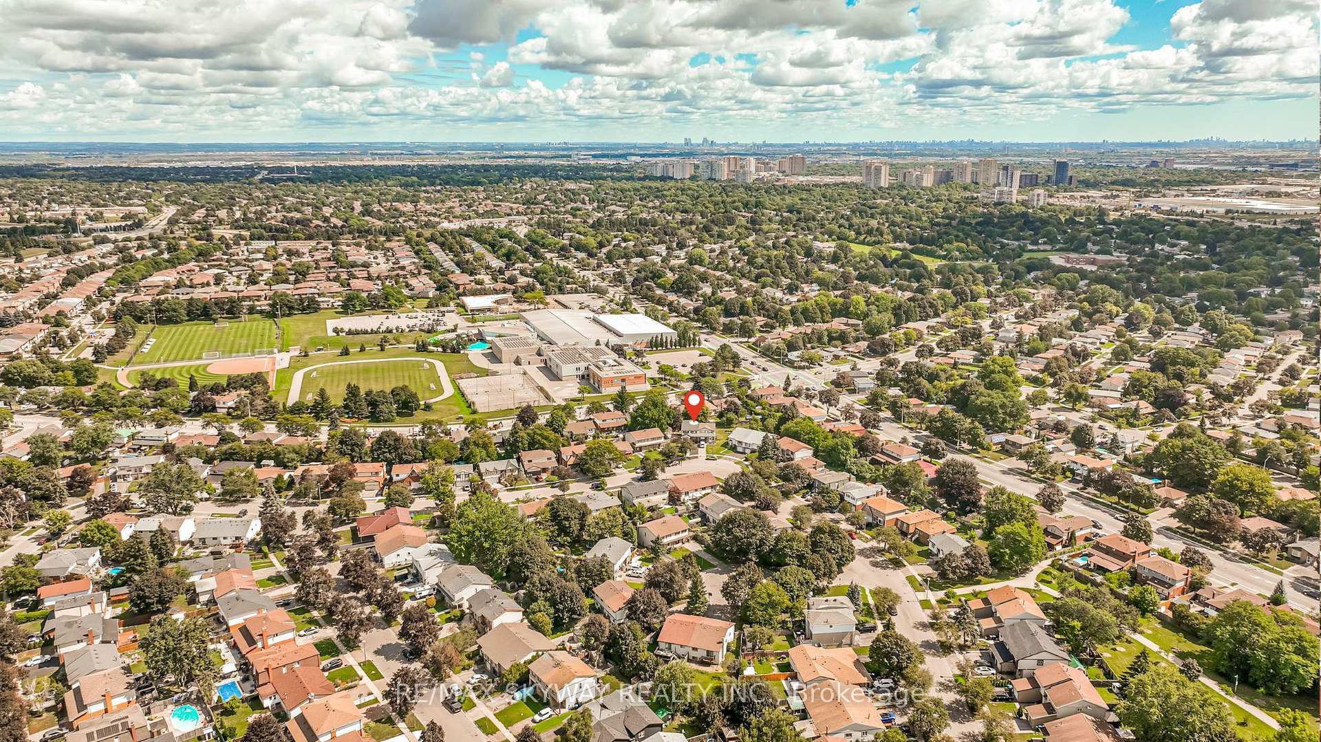 Photo 49 of 52 Charters Road, Brampton, Brampton North — HOMEH