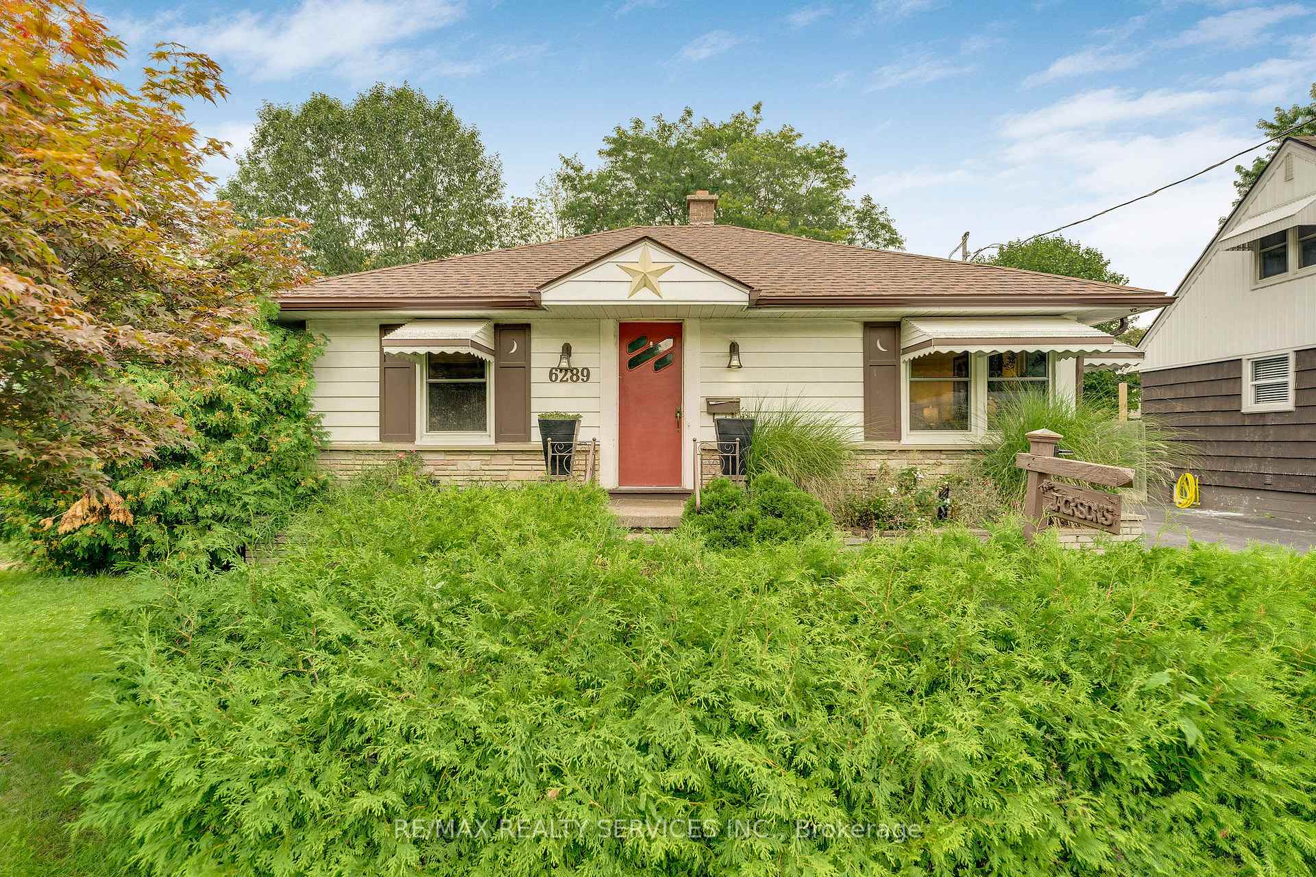 Photo 2 of 6289 Atlee Street, Niagara Falls, Arad/Fallsview — HOMEH