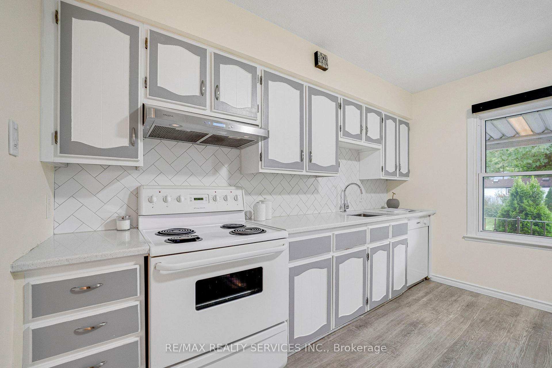 Photo 13 of 6289 Atlee Street, Niagara Falls, Arad/Fallsview — HOMEH