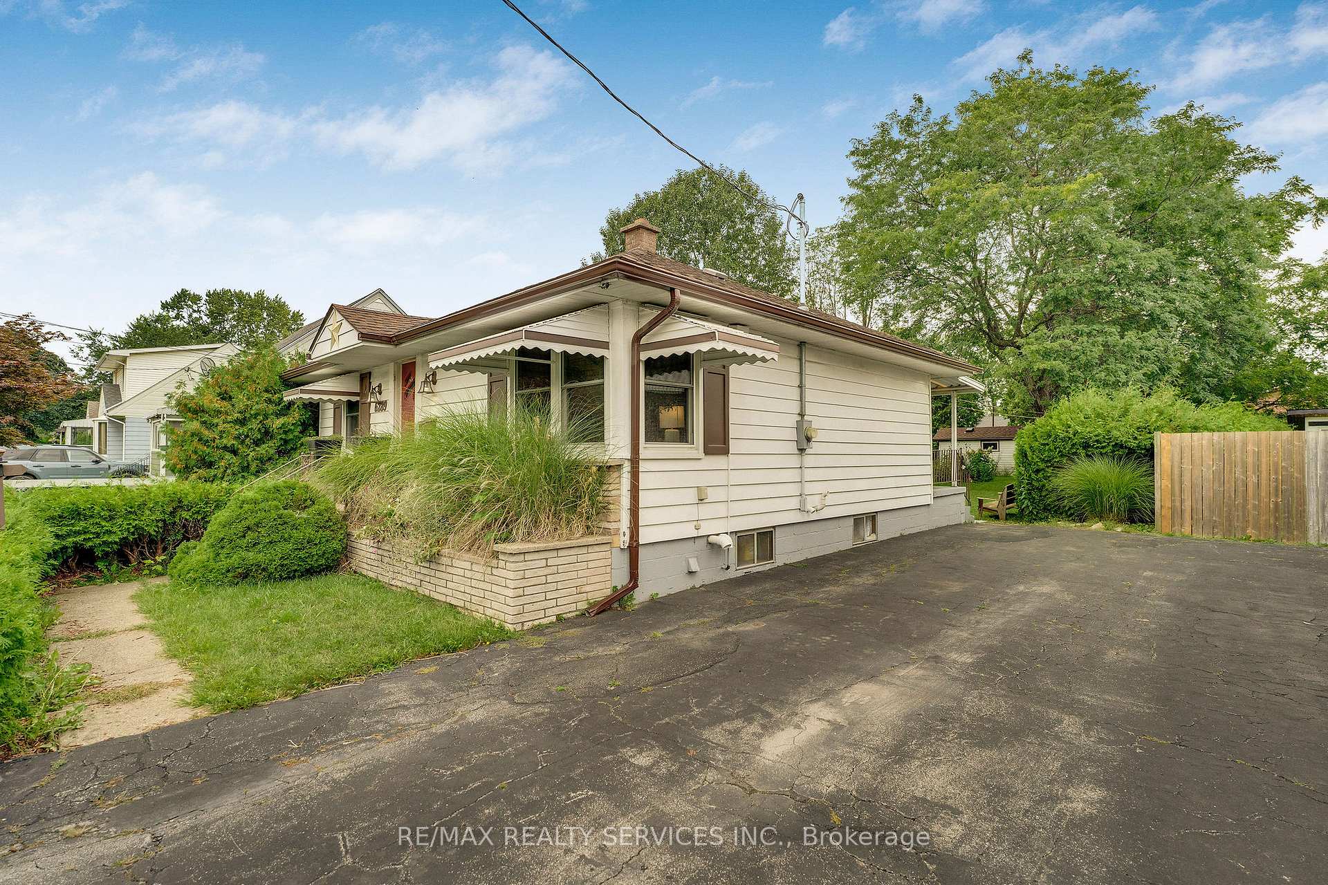 Photo 38 of 6289 Atlee Street, Niagara Falls, Arad/Fallsview — HOMEH