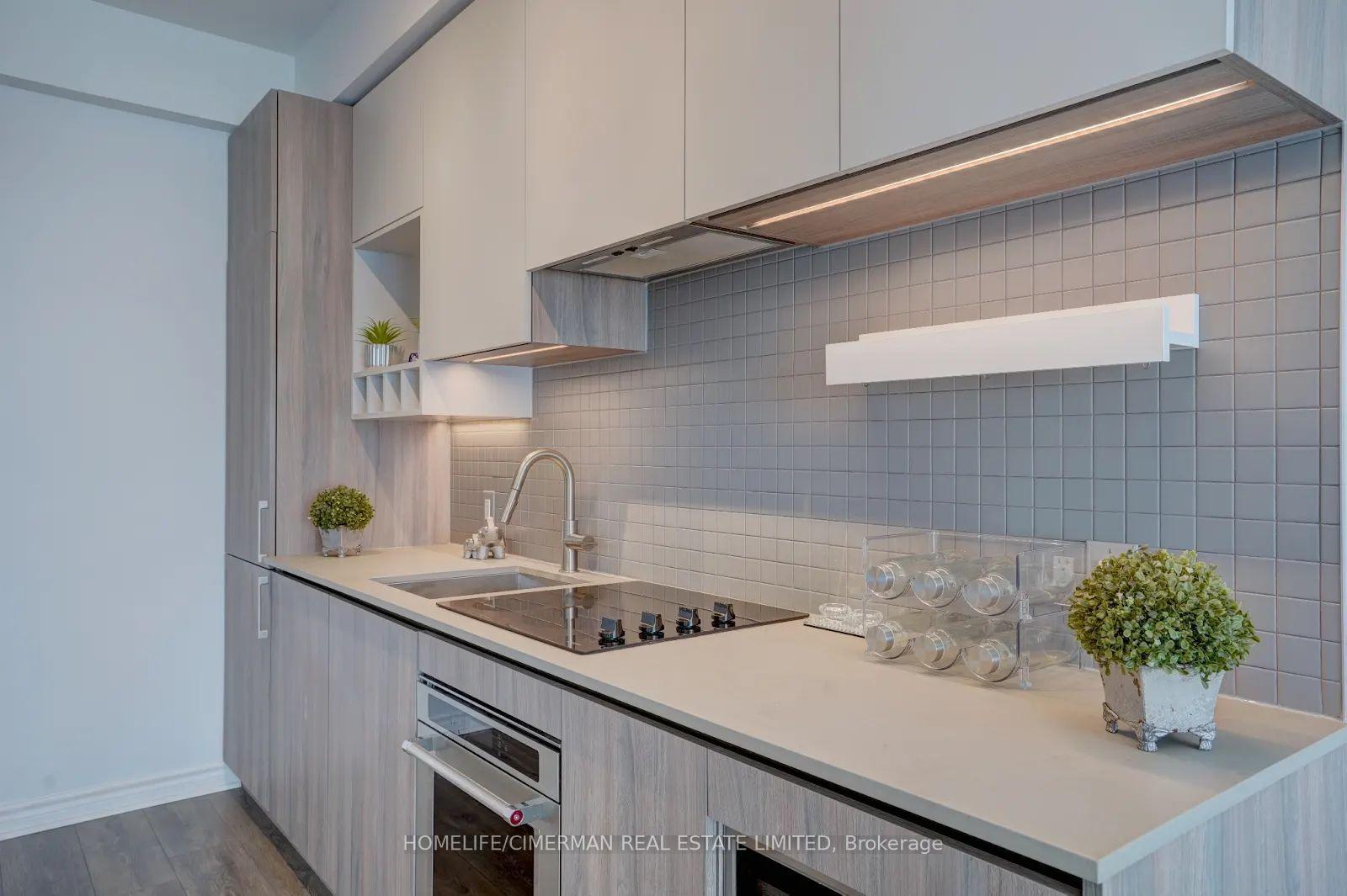 Photo 7 of Unit 4711, 950 Portage Parkway, Vaughan, Vaughan Corporate Centre — HOMEH