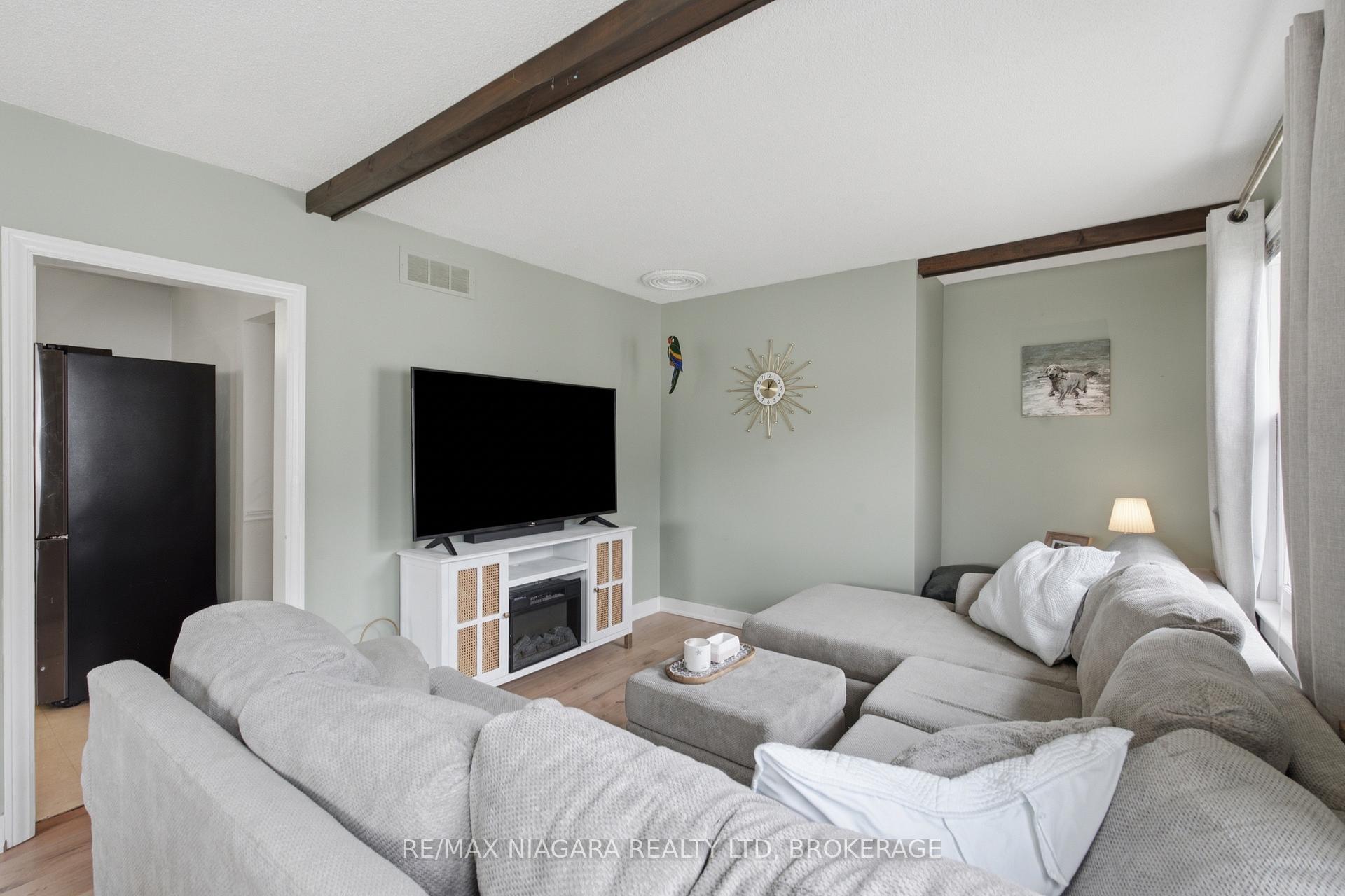 Photo 10 of 222 Neff Street, Port Colborne, Main Street — HOMEH