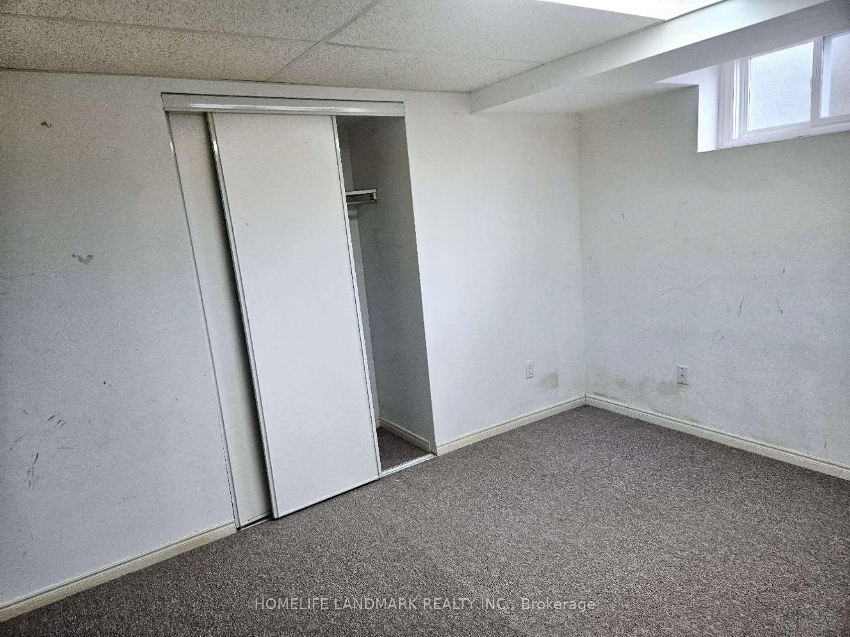 Photo 14 of 39 Bathford Crescent, North York, Bayview Village — HOMEH