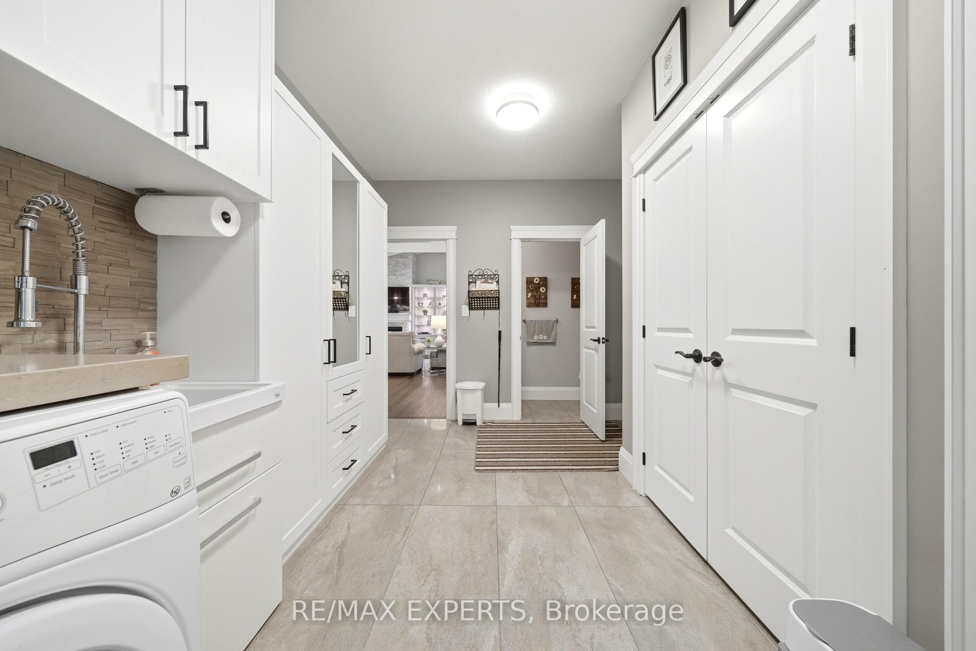 Photo 15 of 48 Marni Lane, Springwater, Phelpston — HOMEH