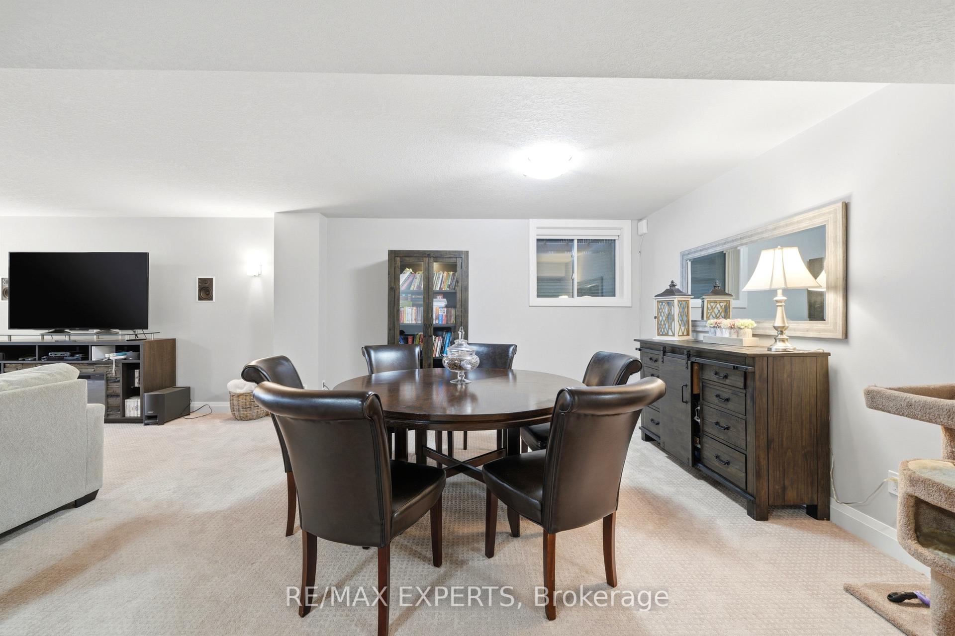 Photo 31 of 48 Marni Lane, Springwater, Phelpston — HOMEH