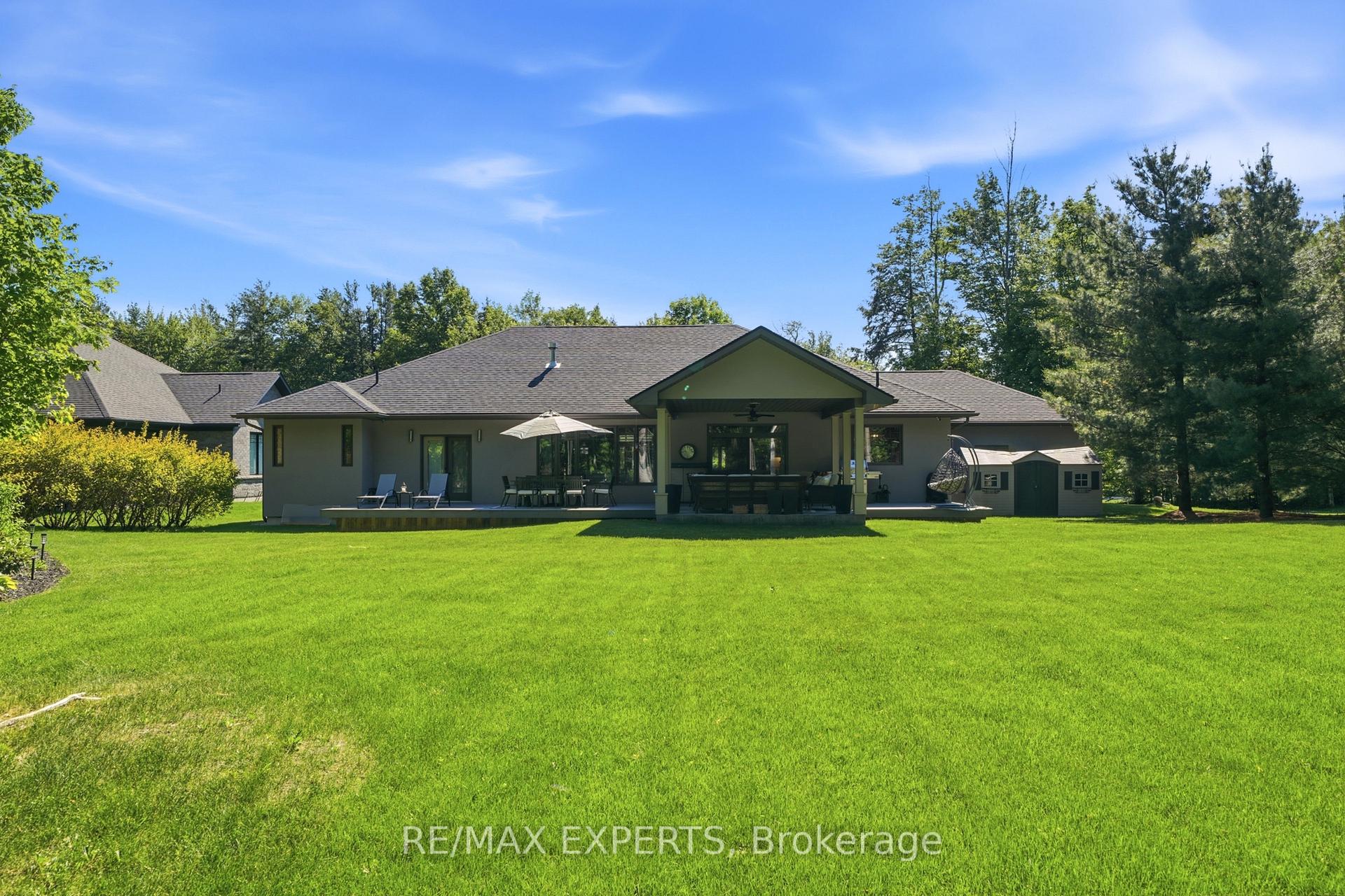 Photo 37 of 48 Marni Lane, Springwater, Phelpston — HOMEH
