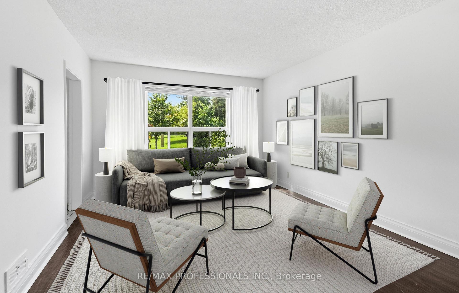 Photo 5 of 111 Wesley Street, Etobicoke, Stonegate-Queensway — HOMEH