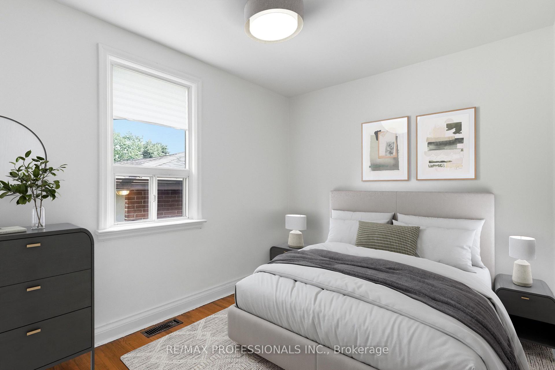 Photo 25 of 111 Wesley Street, Etobicoke, Stonegate-Queensway — HOMEH