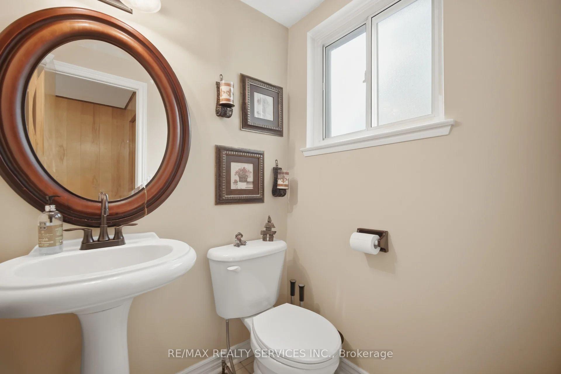 Photo 25 of 43 Melville Crescent, Brampton, Brampton East — HOMEH