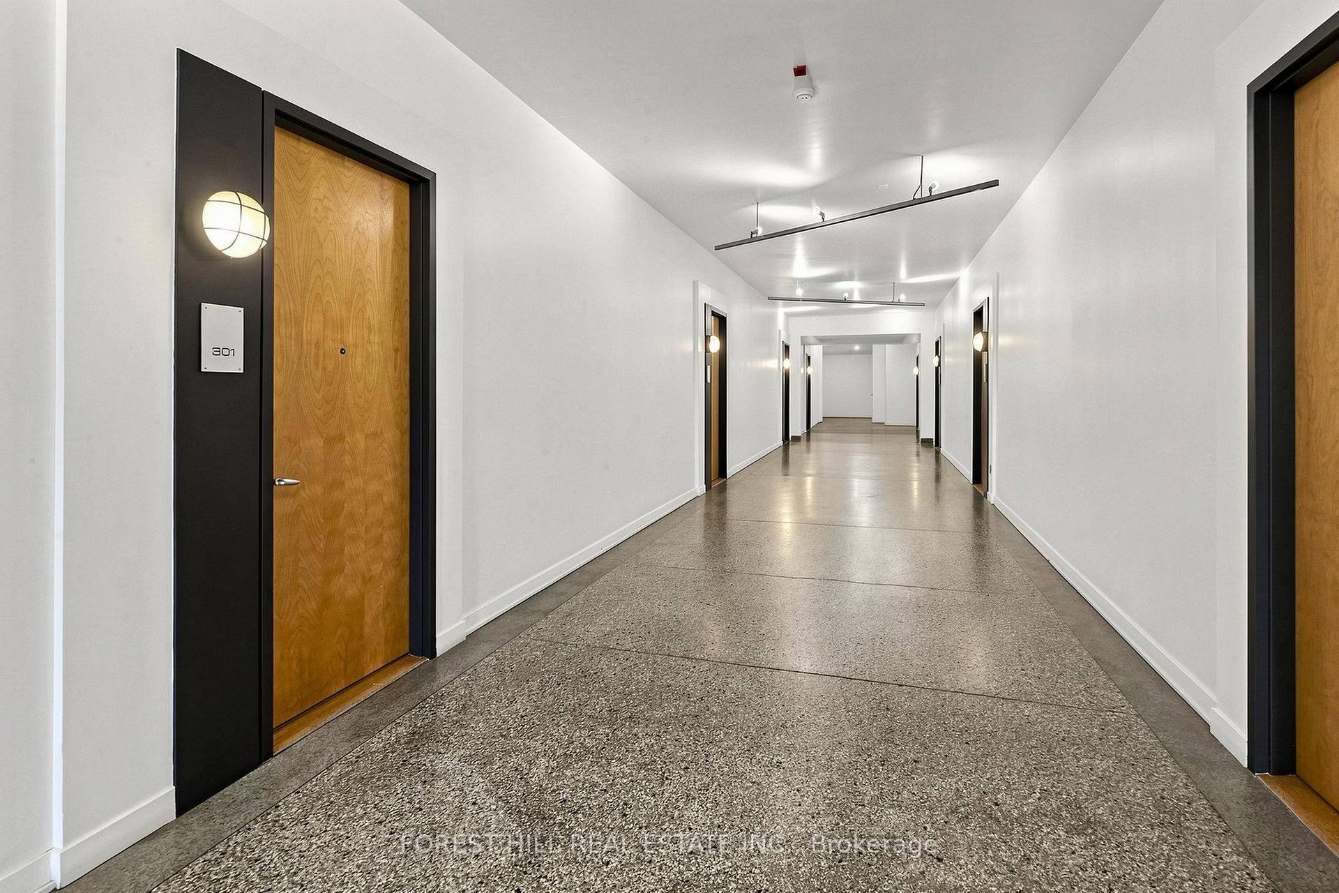 Photo 5 of Unit 301, 21 Nassau Street, Toronto, Kensington-Chinatown — HOMEH