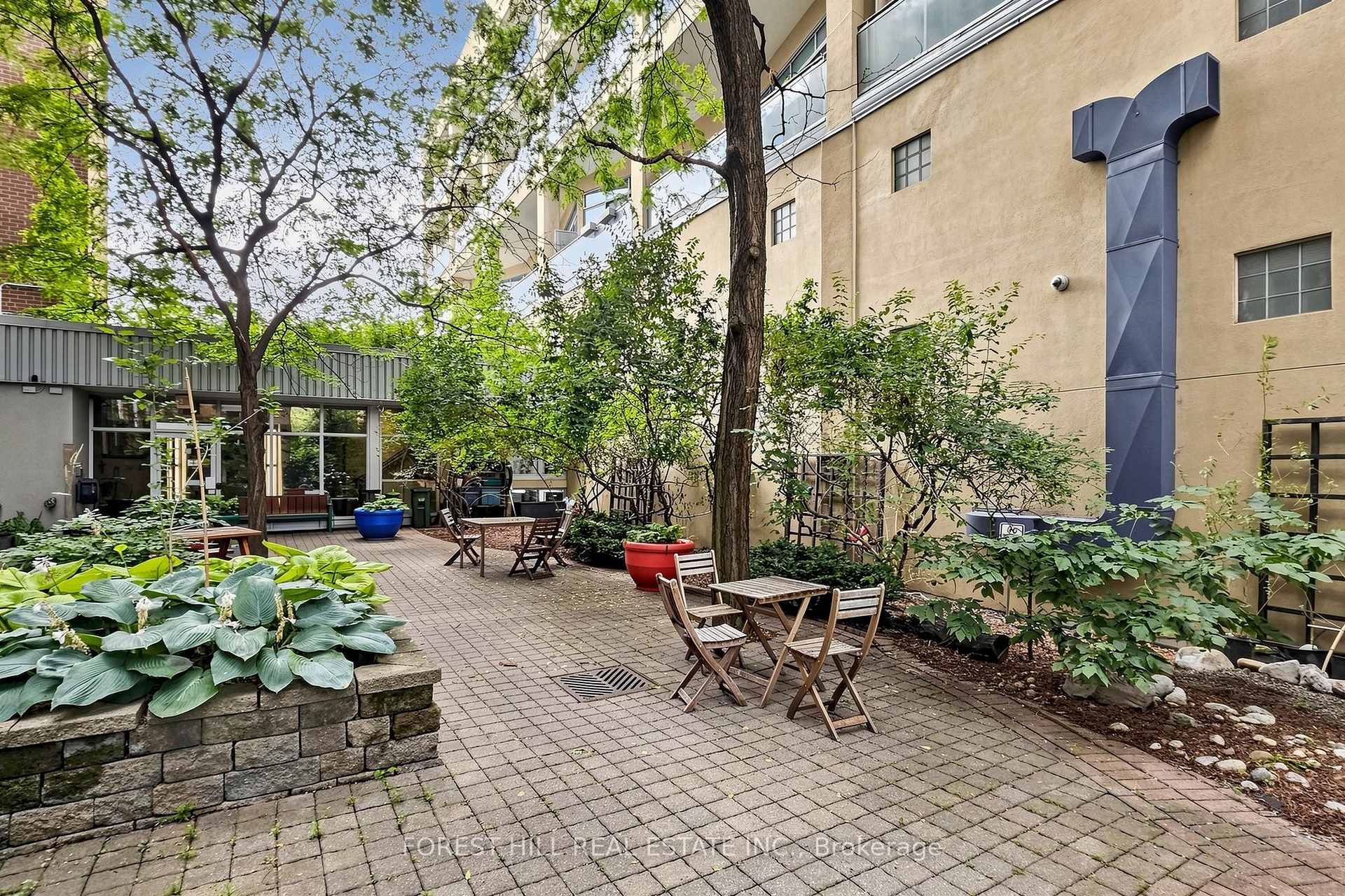 Photo 23 of Unit 301, 21 Nassau Street, Toronto, Kensington-Chinatown — HOMEH