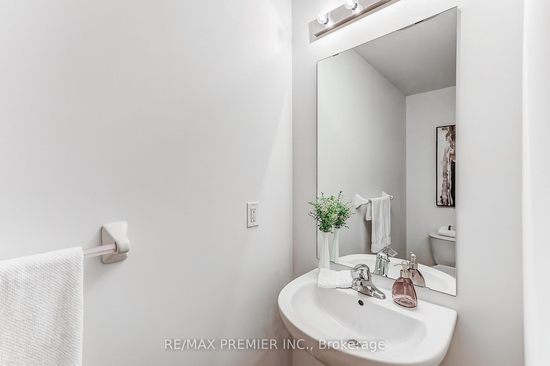 Photo 26 of 1228 Elizabeth Mackenzie Drive, Pickering, Rural Pickering — HOMEH