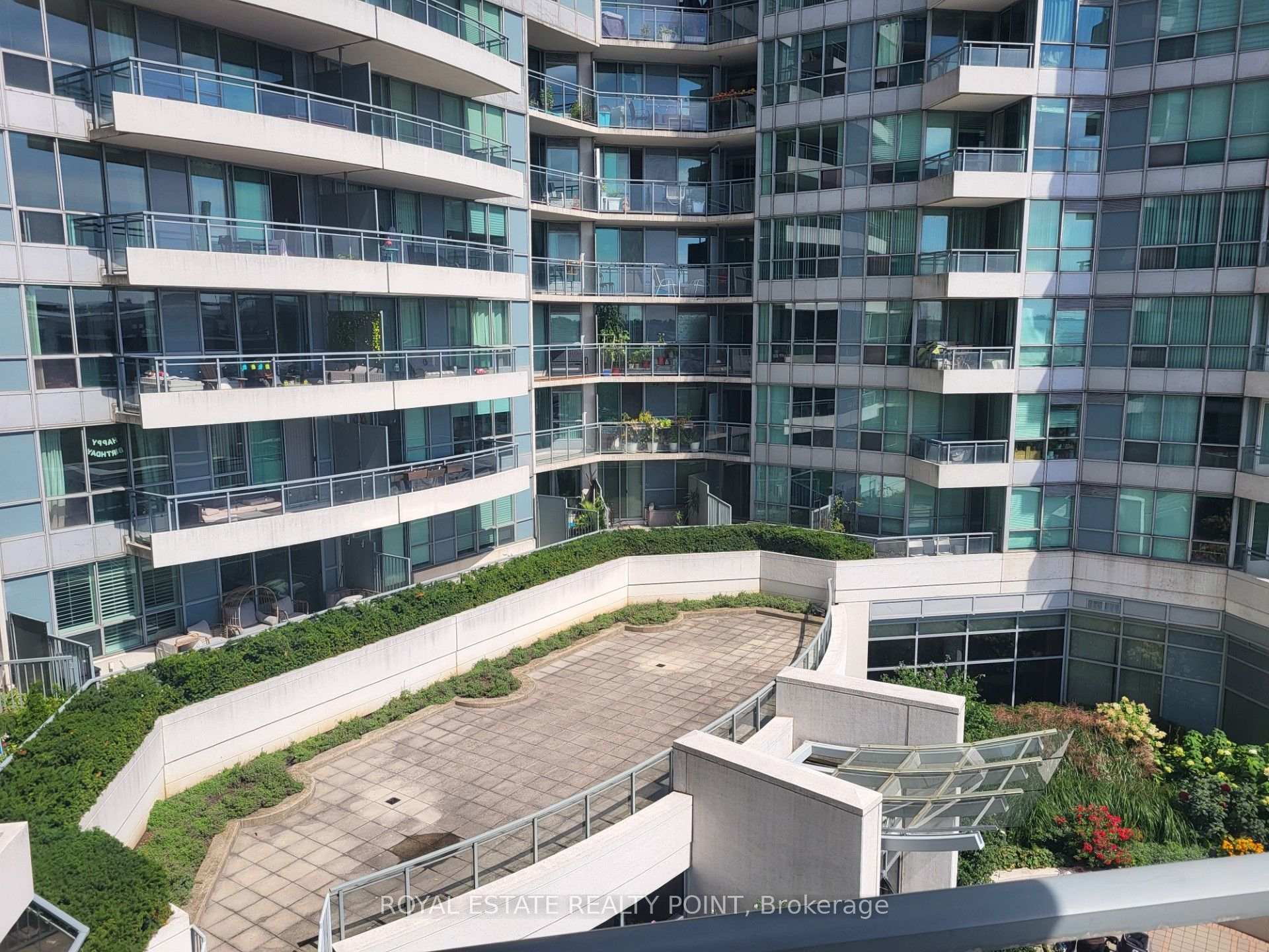 Photo 1 of Unit 522, 230 Queens Quay Boulevard W, Toronto, Waterfront Communities — HOMEH
