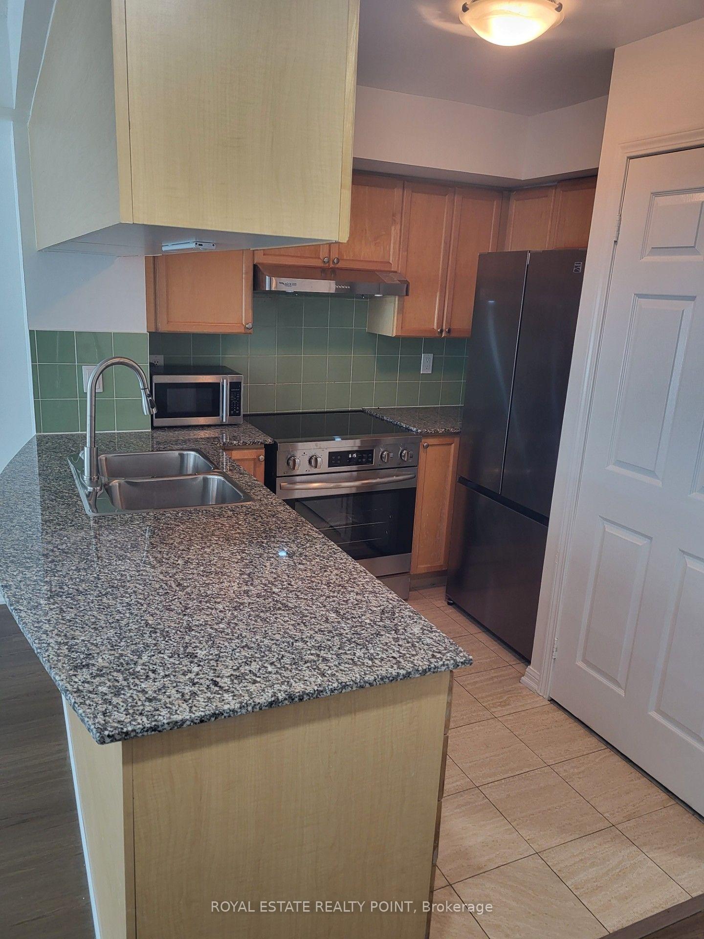 Photo 12 of Unit 522, 230 Queens Quay Boulevard W, Toronto, Waterfront Communities — HOMEH