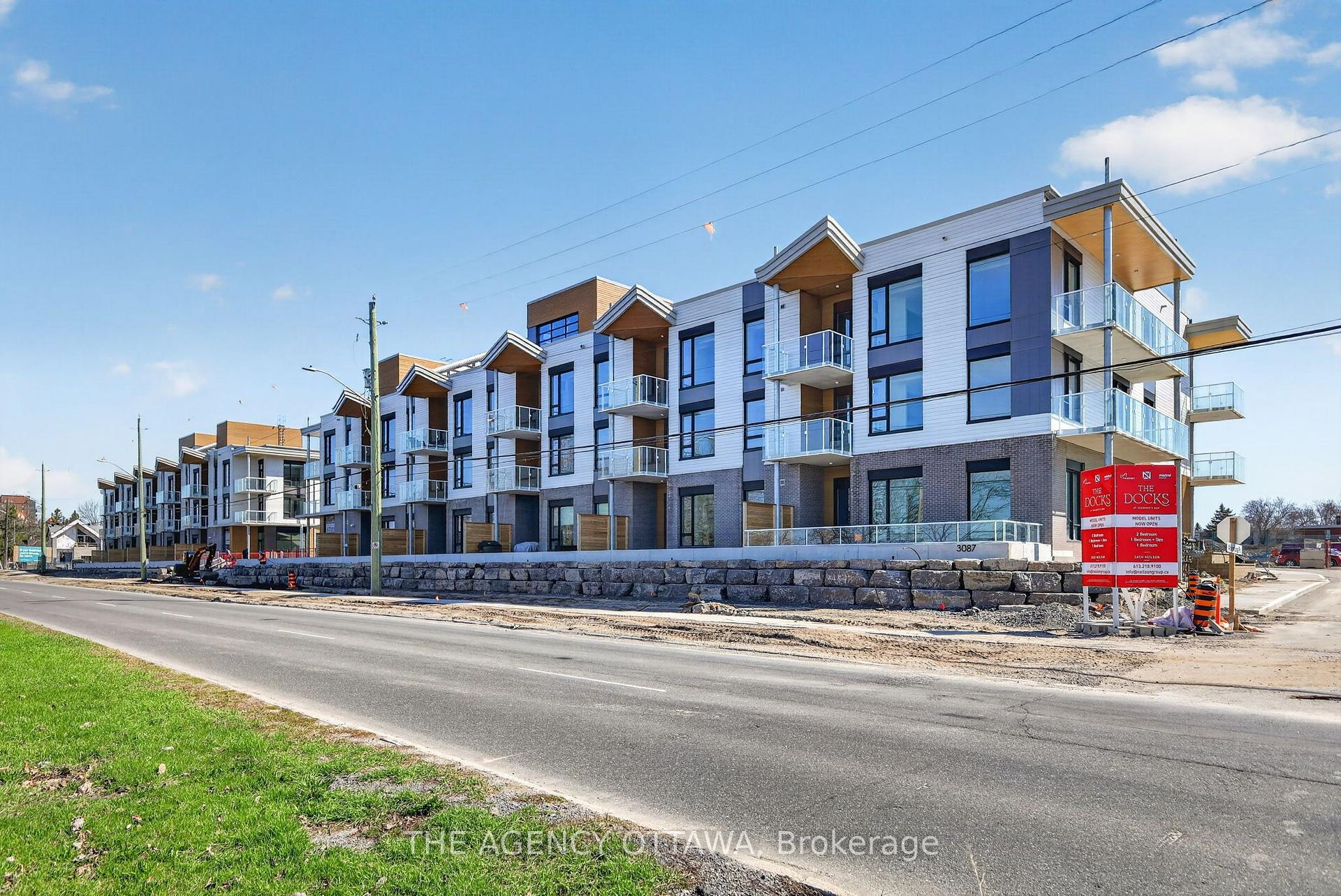 Photo 3 of Unit 203, 3073 Riverside Drive, Ottawa, Mooneys Bay/Riverside Park — HOMEH