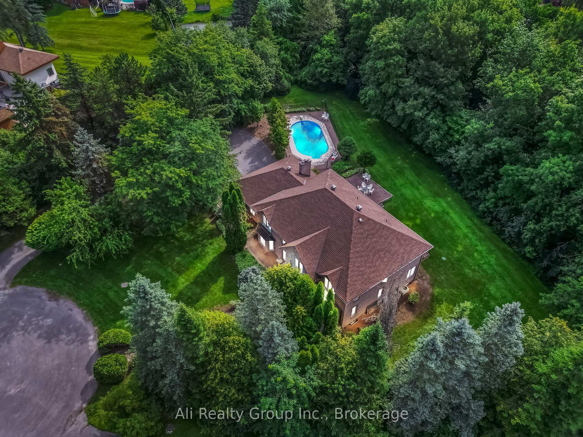 Photo 2 of 4 Royal County Downs, Ottawa, Cedar Hill/Orchard Estates — HOMEH