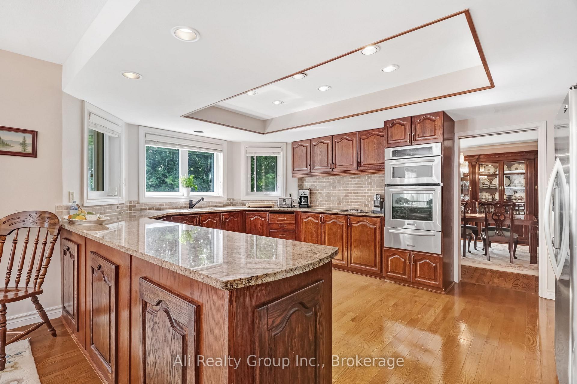 Photo 15 of 4 Royal County Downs, Ottawa, Cedar Hill/Orchard Estates — HOMEH