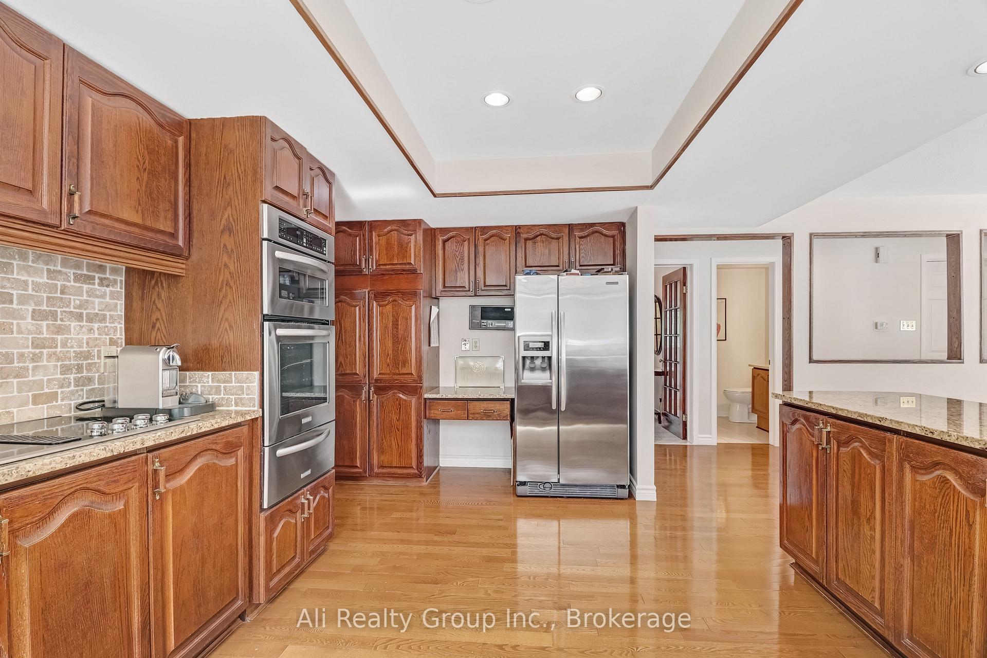 Photo 16 of 4 Royal County Downs, Ottawa, Cedar Hill/Orchard Estates — HOMEH