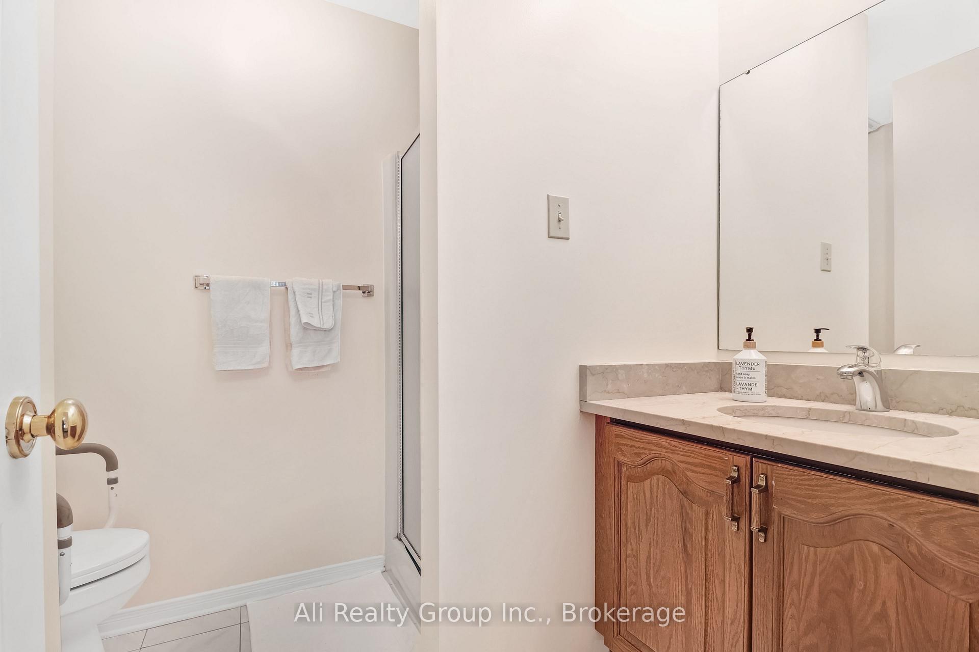 Photo 24 of 4 Royal County Downs, Ottawa, Cedar Hill/Orchard Estates — HOMEH