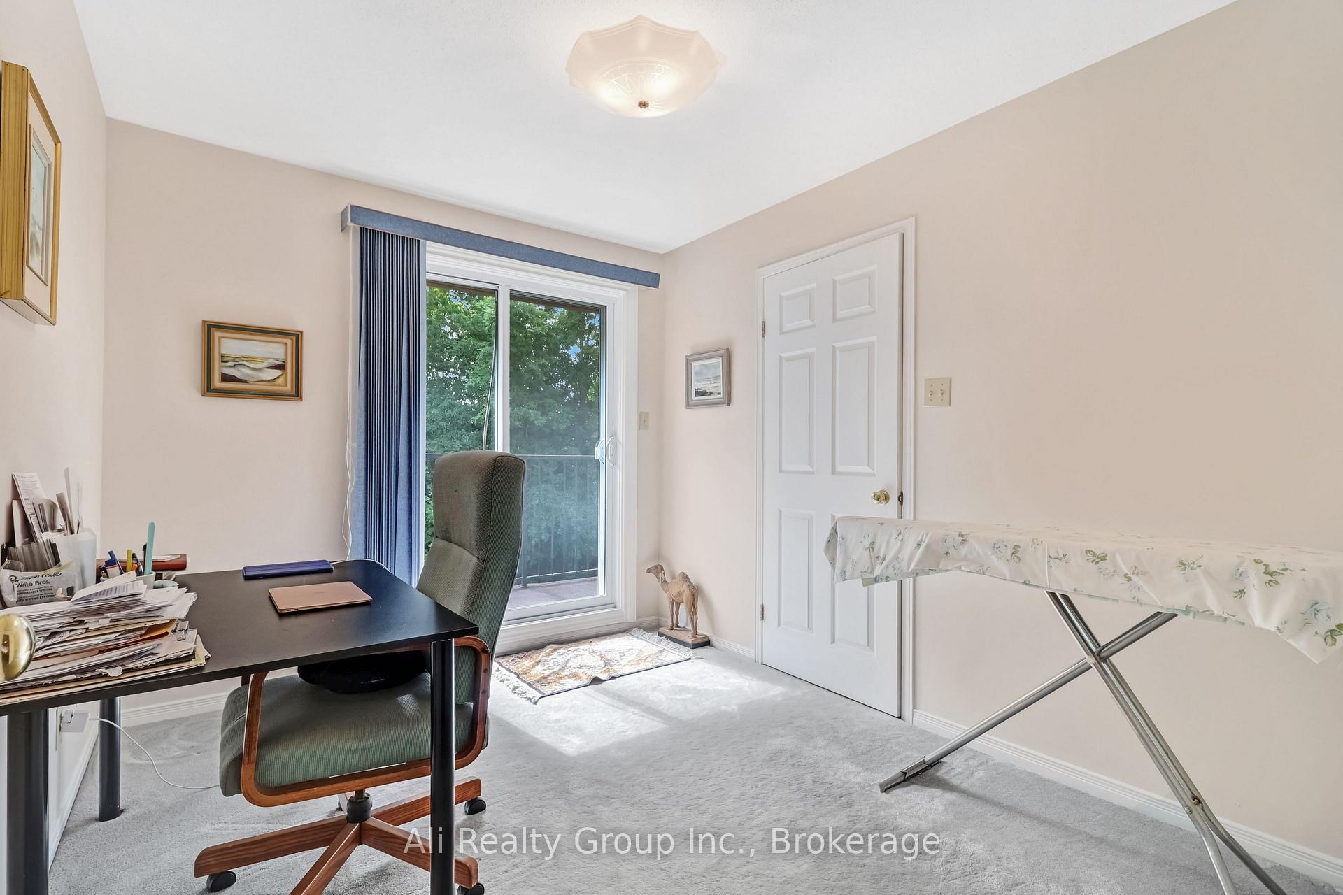 Photo 27 of 4 Royal County Downs, Ottawa, Cedar Hill/Orchard Estates — HOMEH