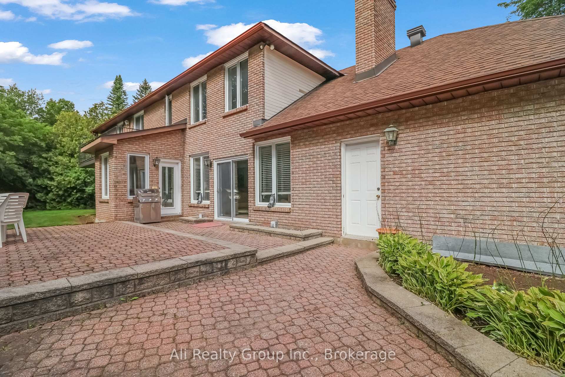 Photo 45 of 4 Royal County Downs, Ottawa, Cedar Hill/Orchard Estates — HOMEH