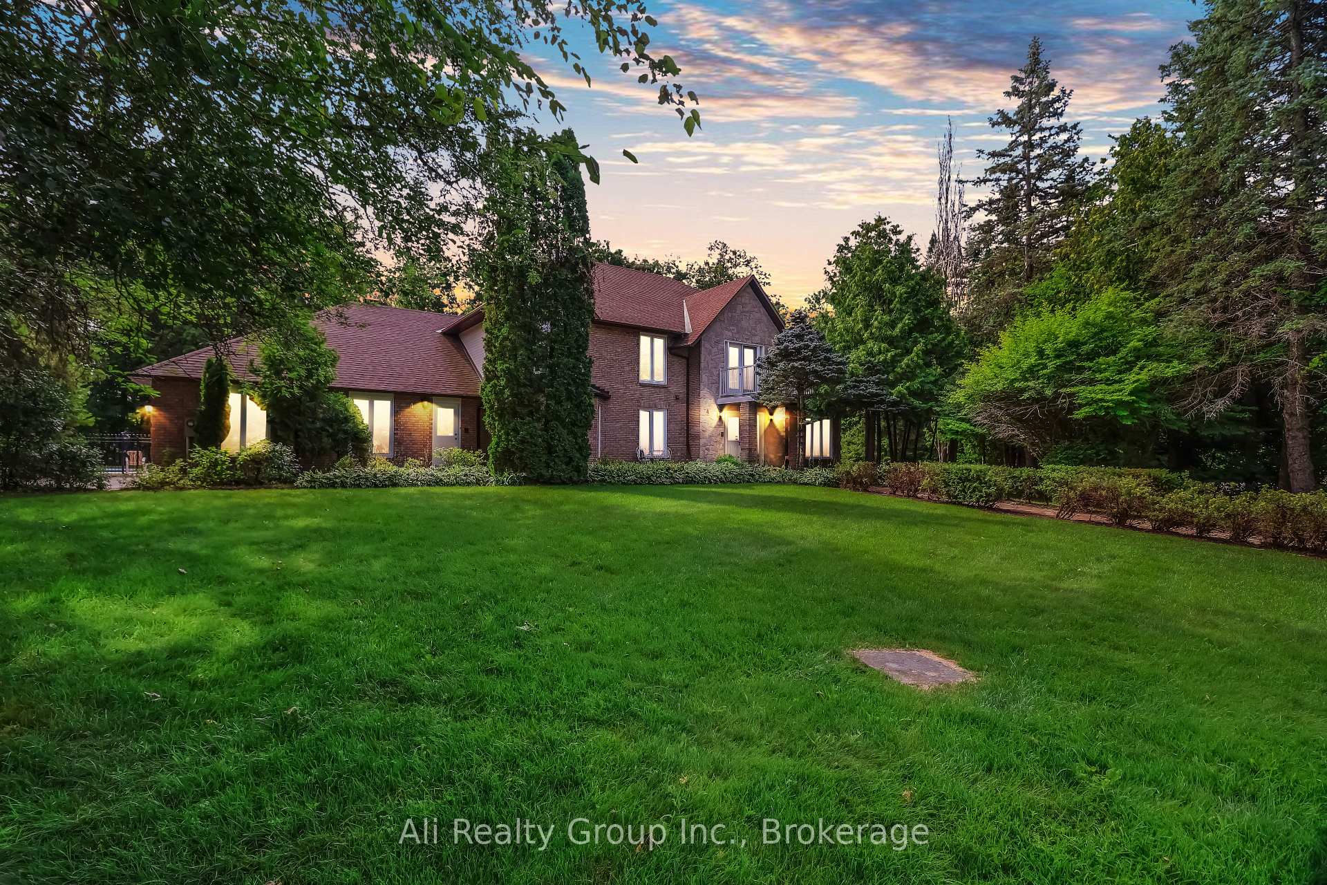 Photo 50 of 4 Royal County Downs, Ottawa, Cedar Hill/Orchard Estates — HOMEH
