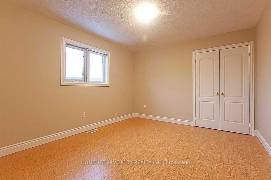 Photo 17 of 39 Savita Road, Brampton, Fletcher's Meadow — HOMEH