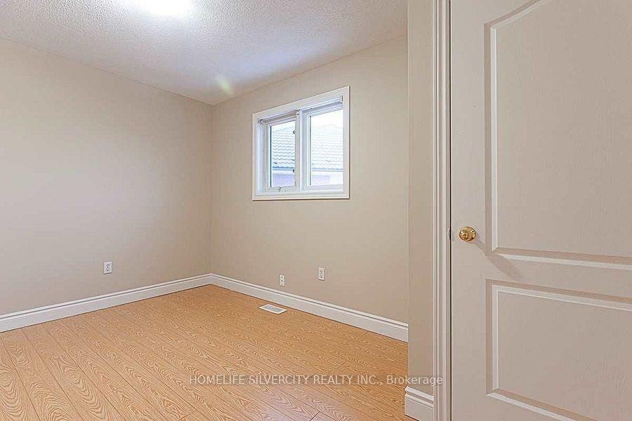 Photo 18 of 39 Savita Road, Brampton, Fletcher's Meadow — HOMEH