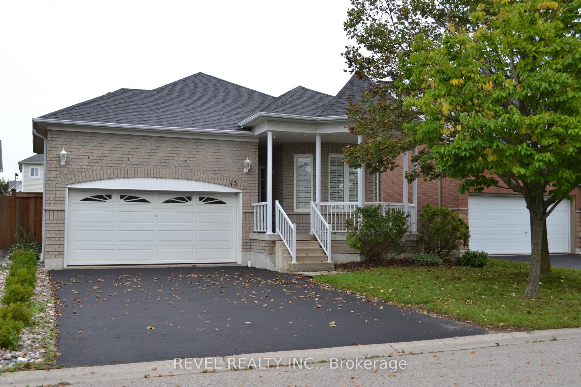 Photo 1 of 45 Tunney Place, Whitby, Brooklin — HOMEH