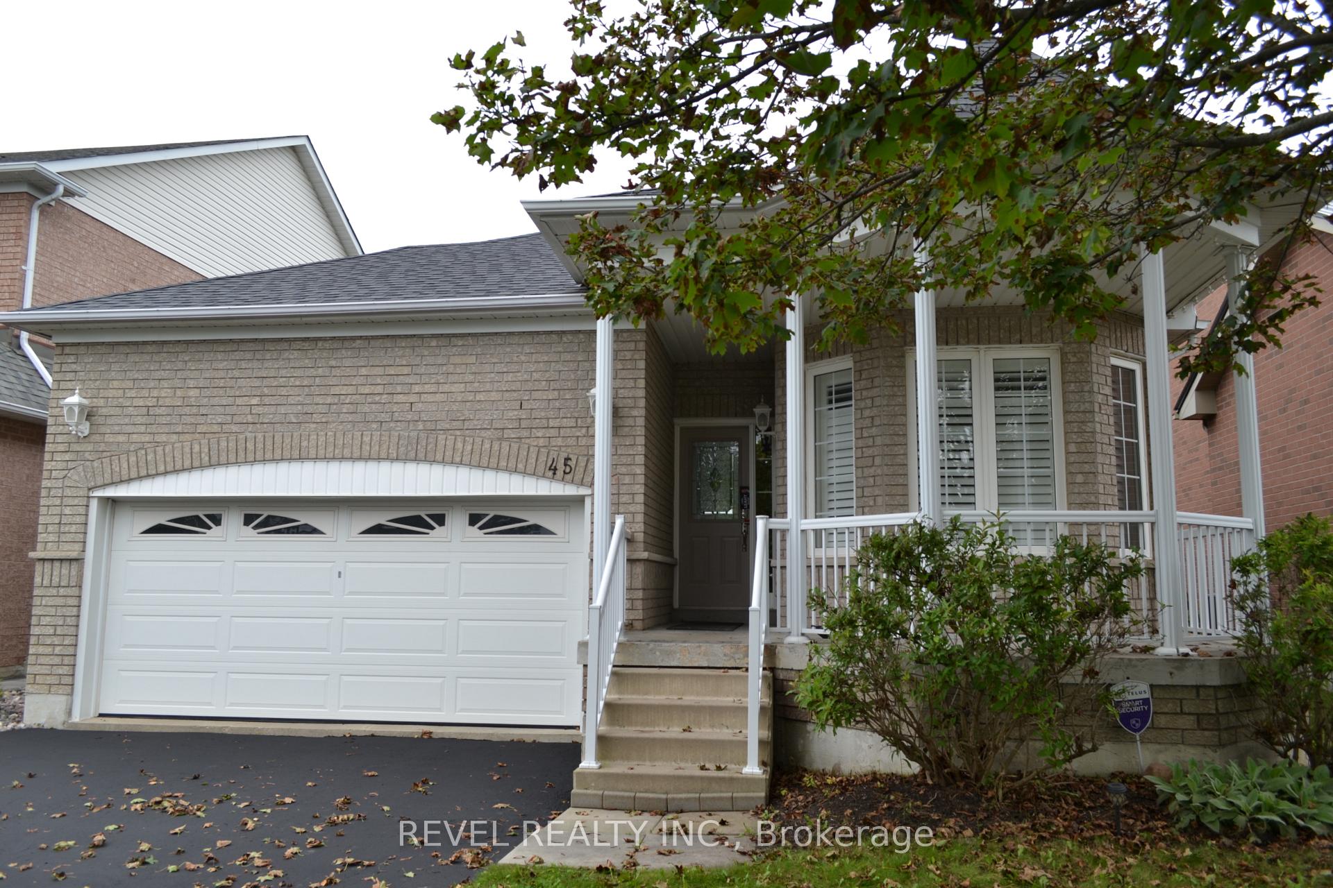 Photo 2 of 45 Tunney Place, Whitby, Brooklin — HOMEH