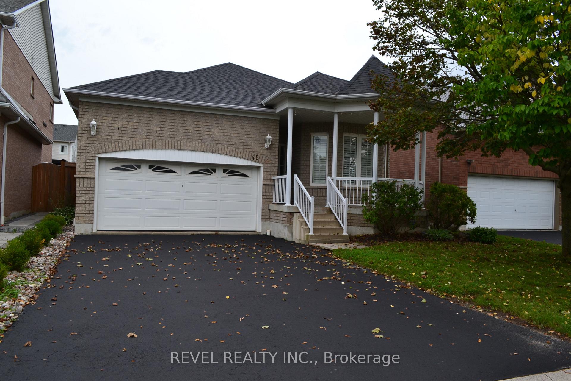 Photo 42 of 45 Tunney Place, Whitby, Brooklin — HOMEH