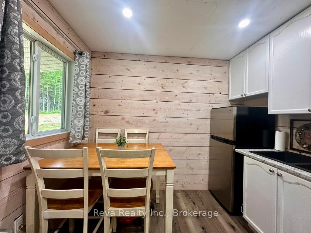 Photo 3 of 219 Elgin Road, Hastings Highlands, McClure Ward — HOMEH