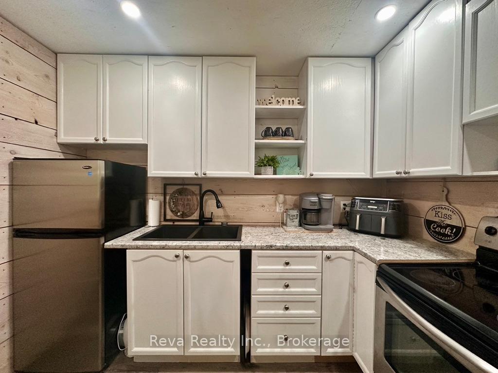 Photo 7 of 219 Elgin Road, Hastings Highlands, McClure Ward — HOMEH