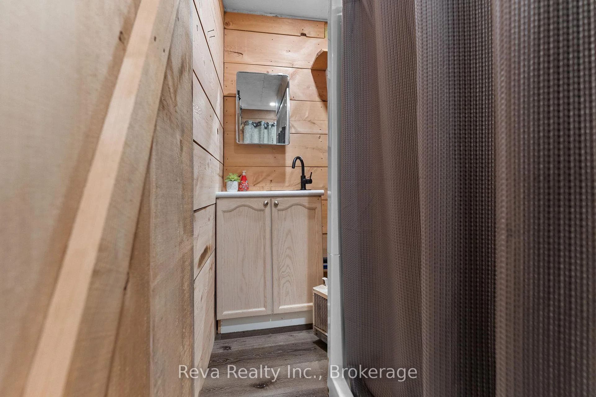 Photo 30 of 219 Elgin Road, Hastings Highlands, McClure Ward — HOMEH