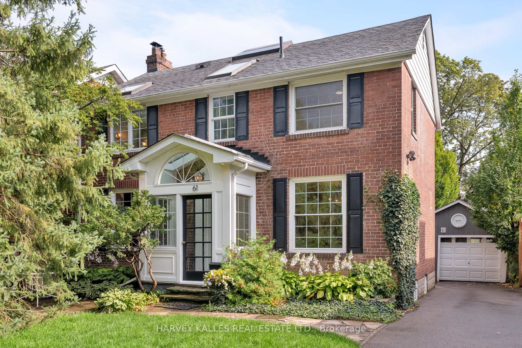 Photo 2 of 61 Queens Drive, North York, Weston — HOMEH