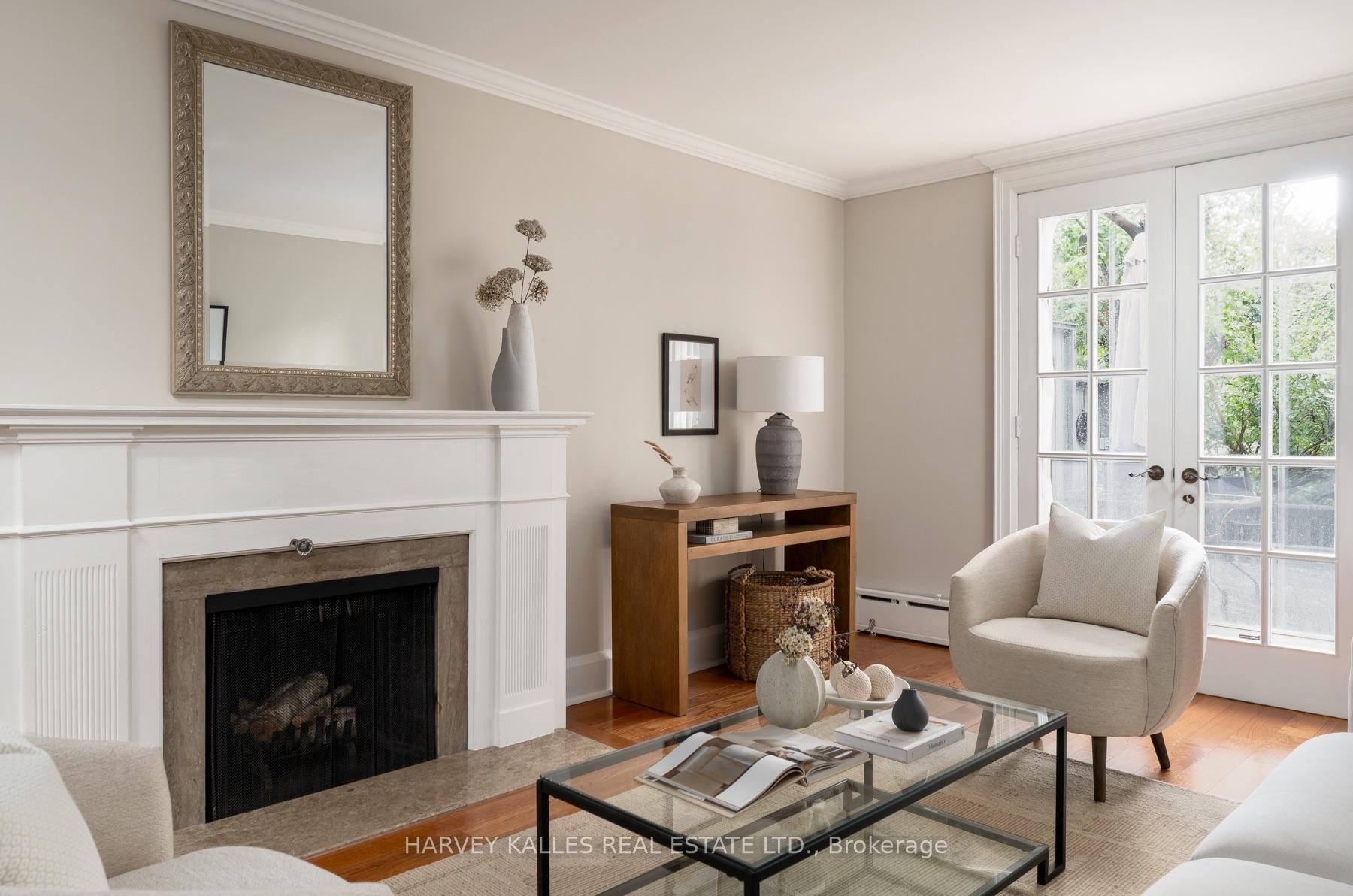 Photo 10 of 61 Queens Drive, North York, Weston — HOMEH