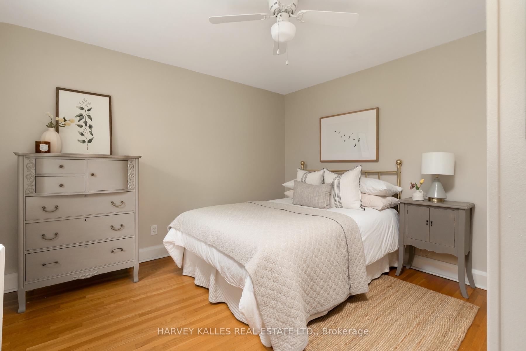 Photo 34 of 61 Queens Drive, North York, Weston — HOMEH