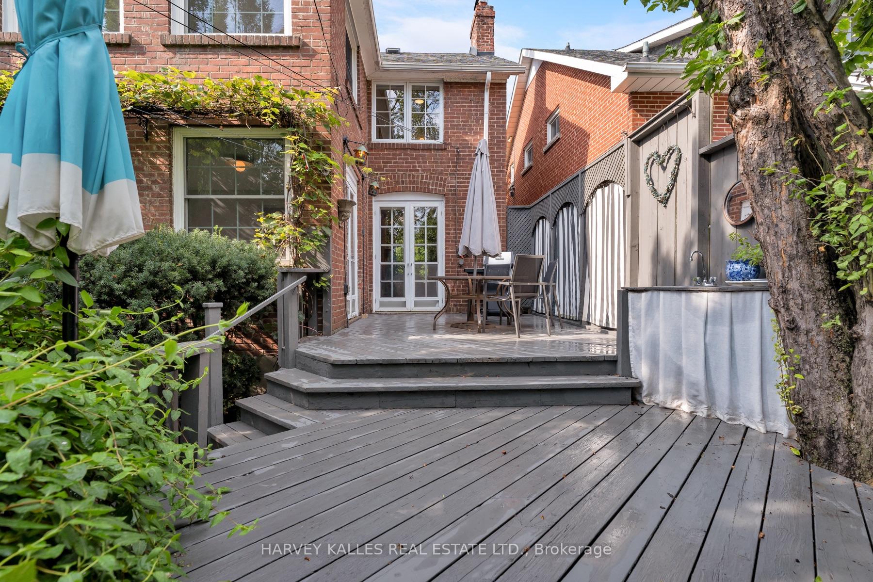 Photo 43 of 61 Queens Drive, North York, Weston — HOMEH