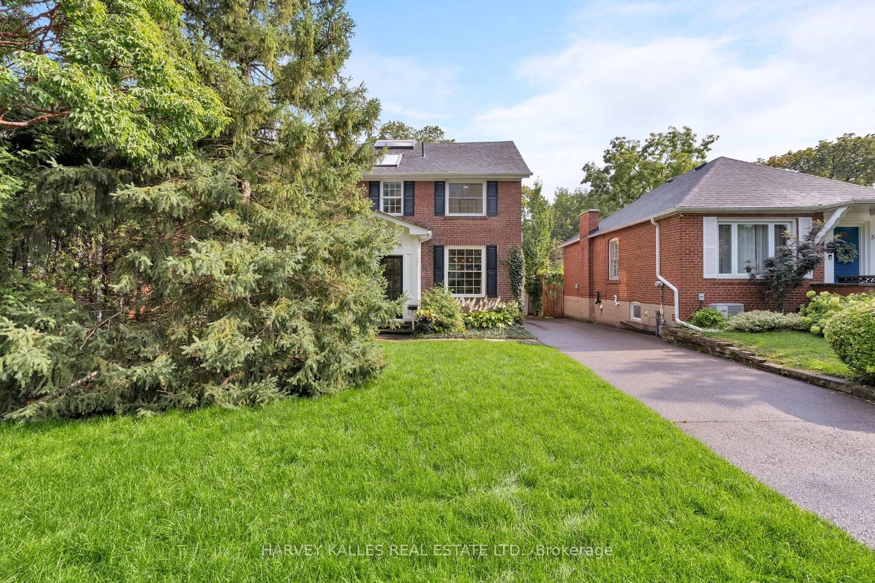 Photo 8 of 61 Queens Drive, North York, Weston — HOMEH