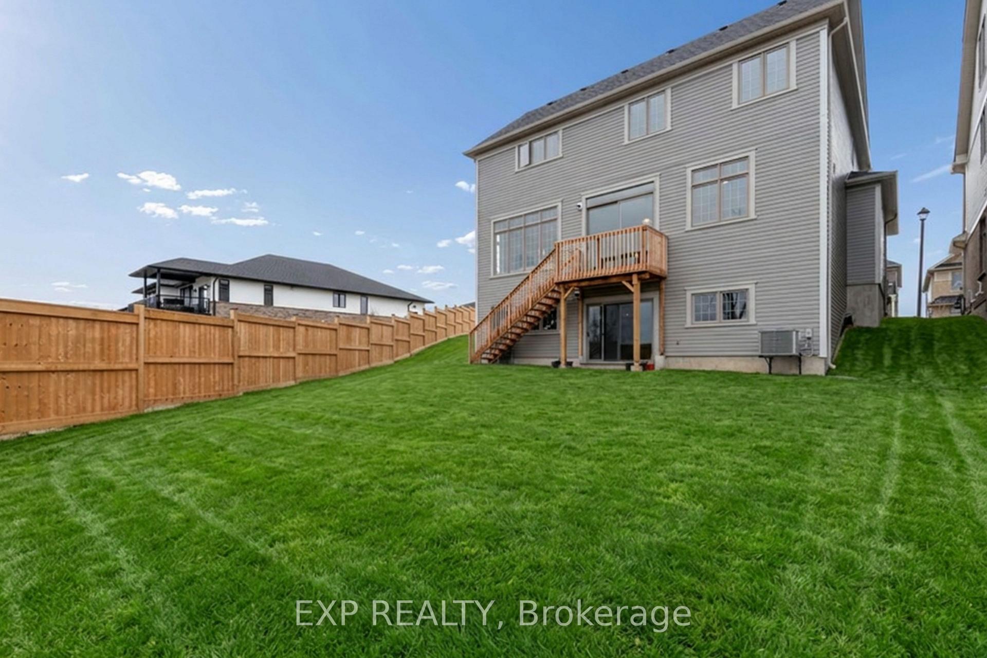 Photo 43 of 98 Rea Drive, Centre Wellington, Fergus — HOMEH