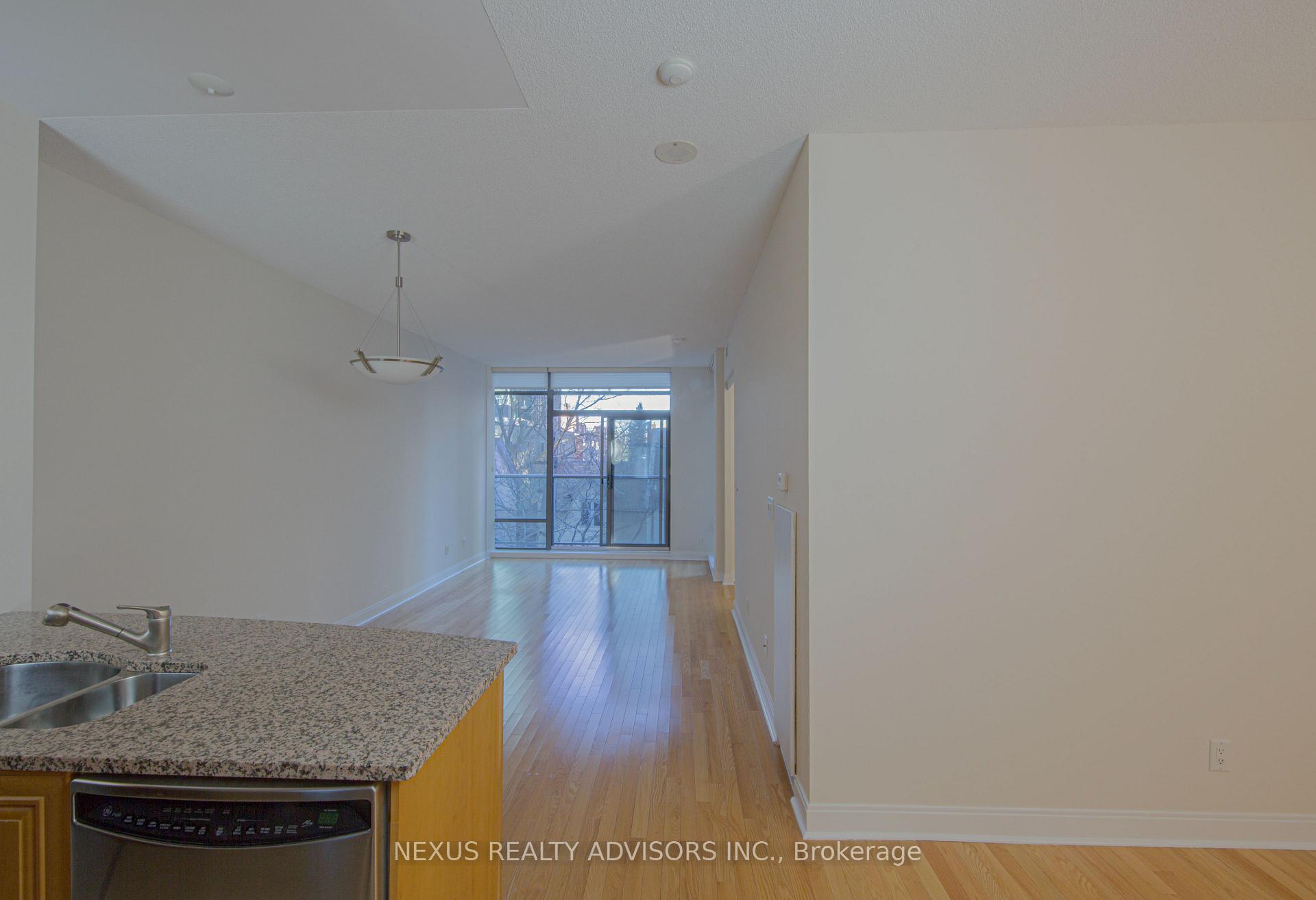 Photo 4 of Unit 313, 21 Scollard Street, Toronto, The Annex — HOMEH