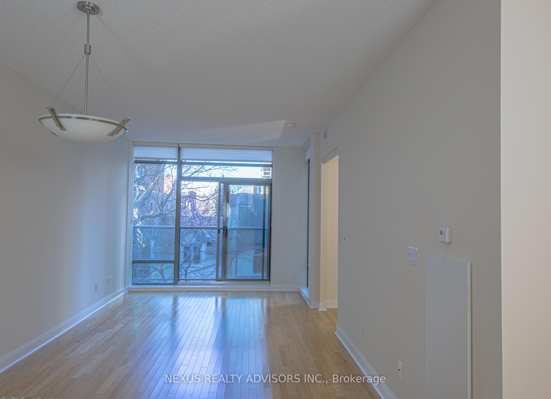 Photo 6 of Unit 313, 21 Scollard Street, Toronto, The Annex — HOMEH