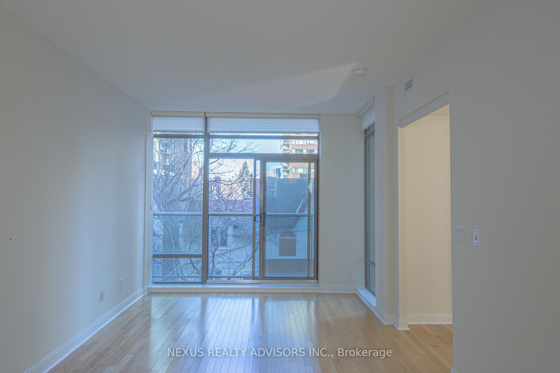 Photo 7 of Unit 313, 21 Scollard Street, Toronto, The Annex — HOMEH