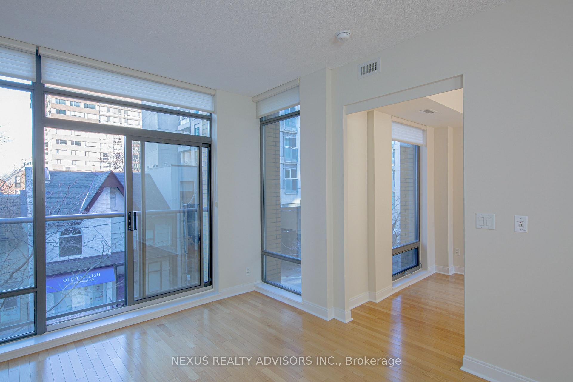 Photo 10 of Unit 313, 21 Scollard Street, Toronto, The Annex — HOMEH