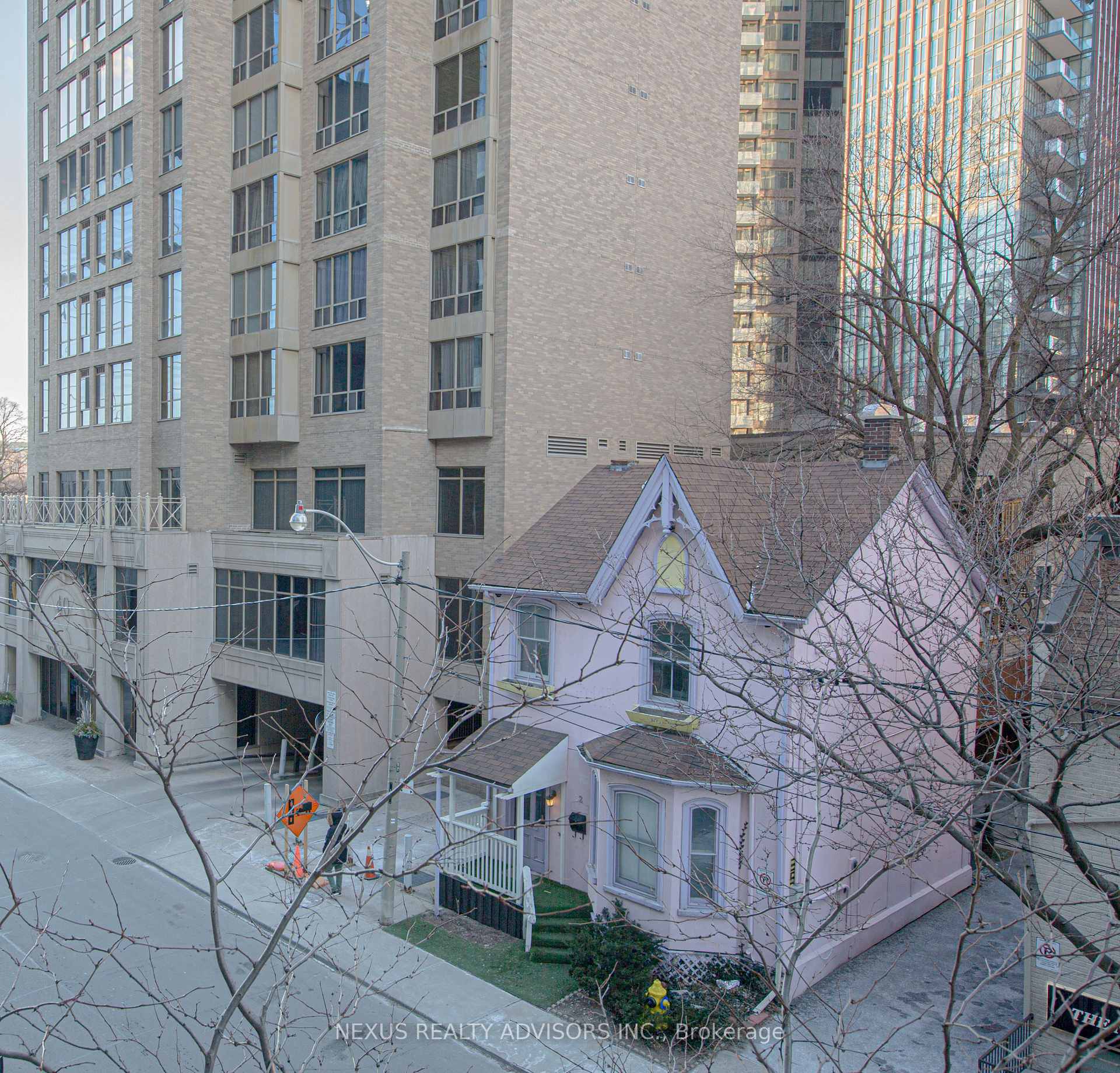 Photo 35 of Unit 313, 21 Scollard Street, Toronto, The Annex — HOMEH