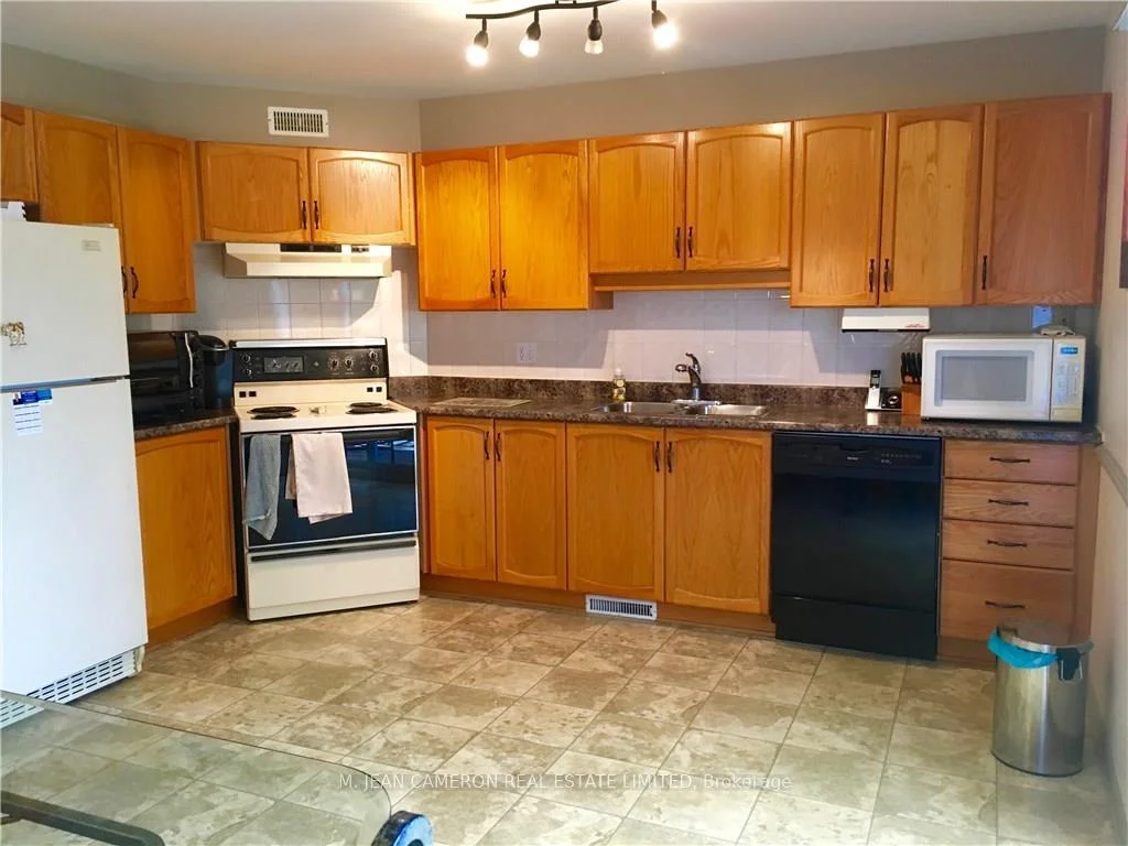Photo 7 of 2314 Emily Crescent, Cornwall, Cornwall — HOMEH