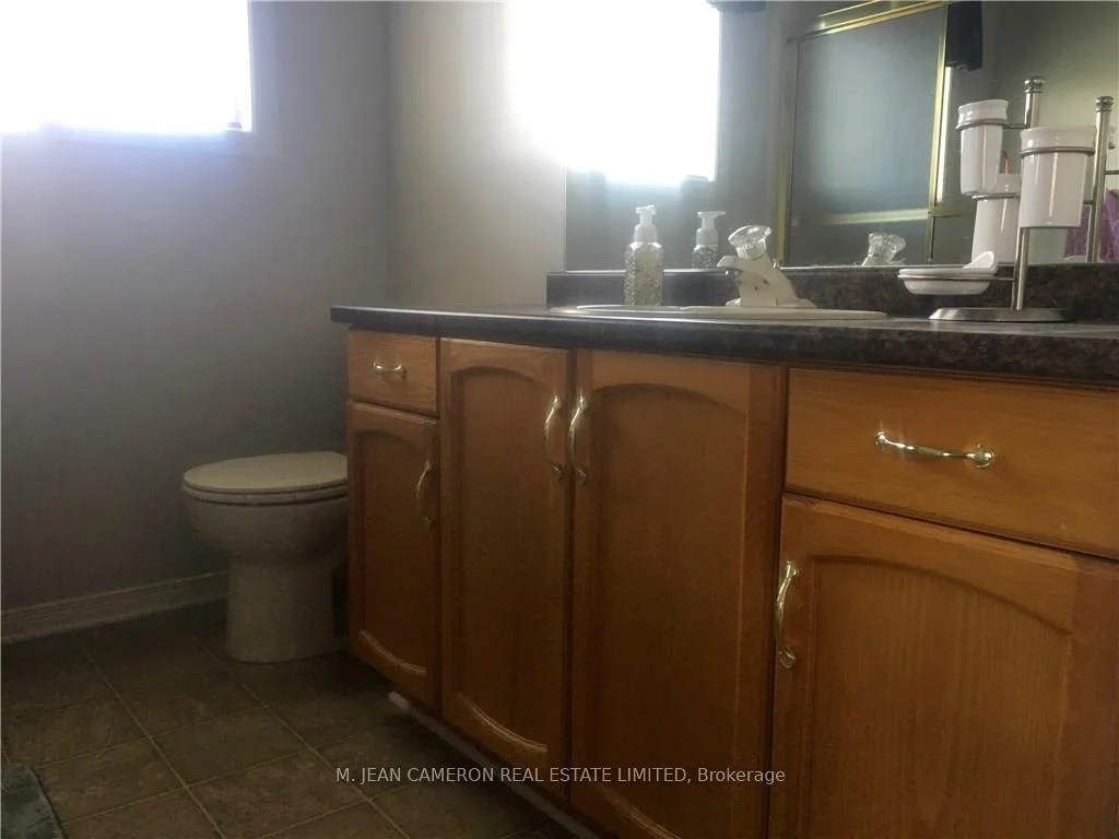 Photo 10 of 2314 Emily Crescent, Cornwall, Cornwall — HOMEH