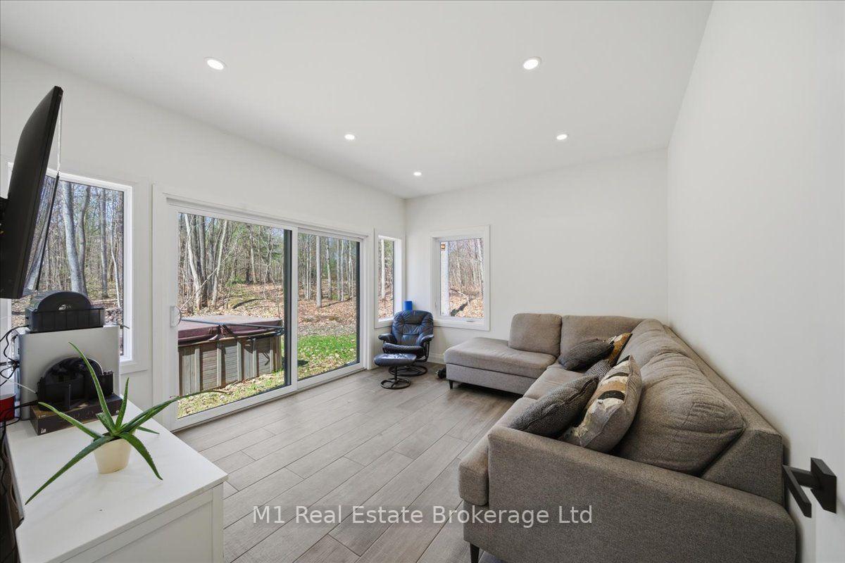 Photo 11 of 3278 Russell Drive, Severn, Port Severn — HOMEH